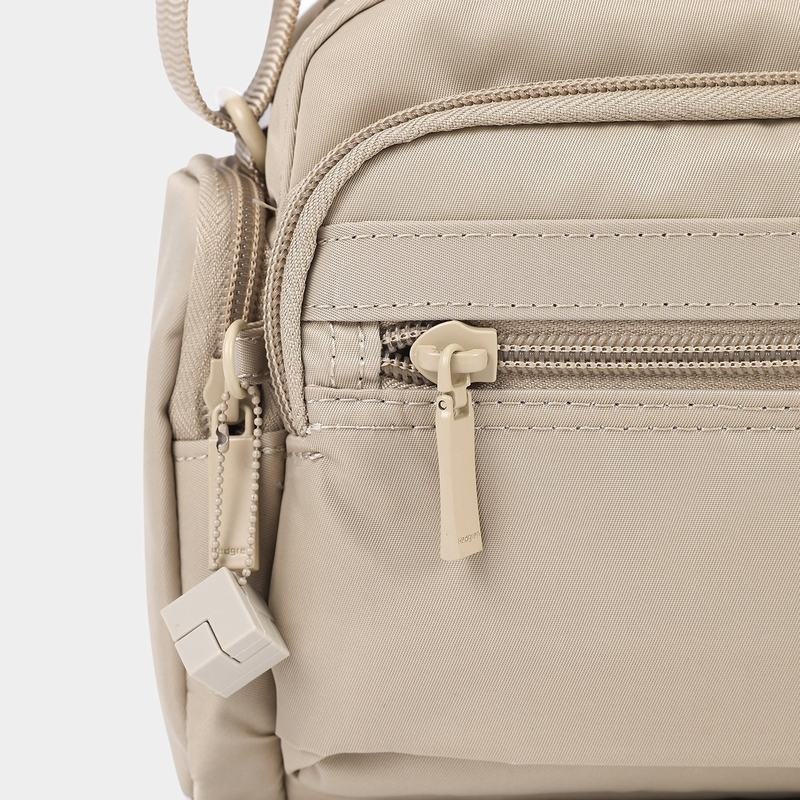 Hedgren Emily Naisten Crossbody Laukut Beige | ZQQ8171CR